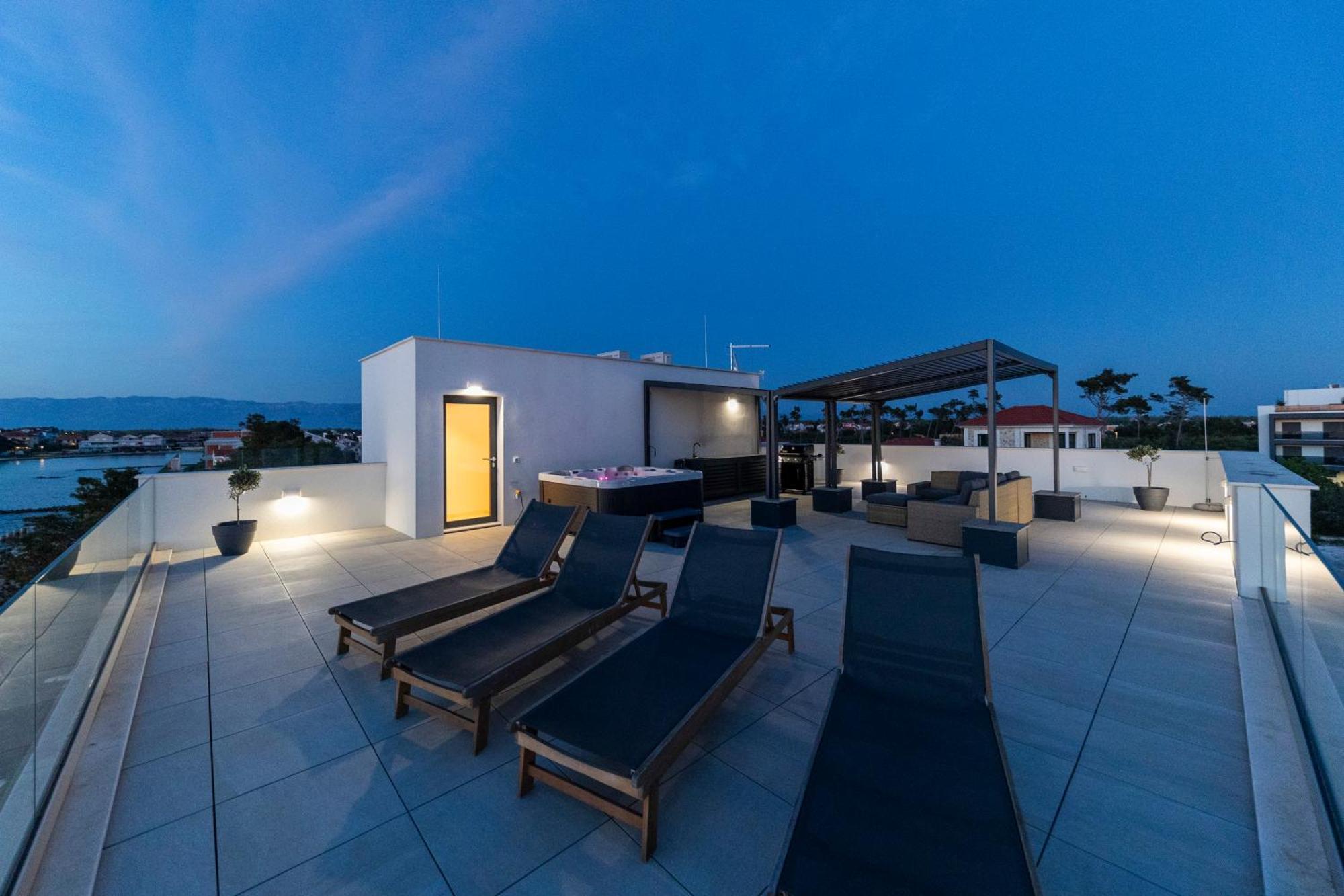 Aqua Blue By Belmont Realty Apartment ปริฟลากา ภายนอก รูปภาพ