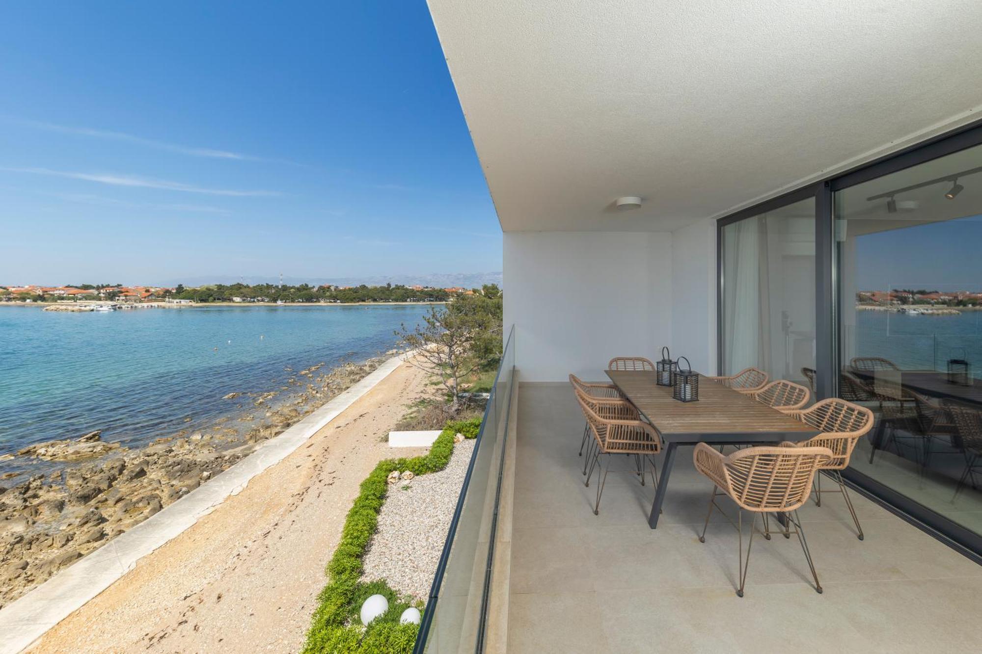 Aqua Blue By Belmont Realty Apartment ปริฟลากา ภายนอก รูปภาพ