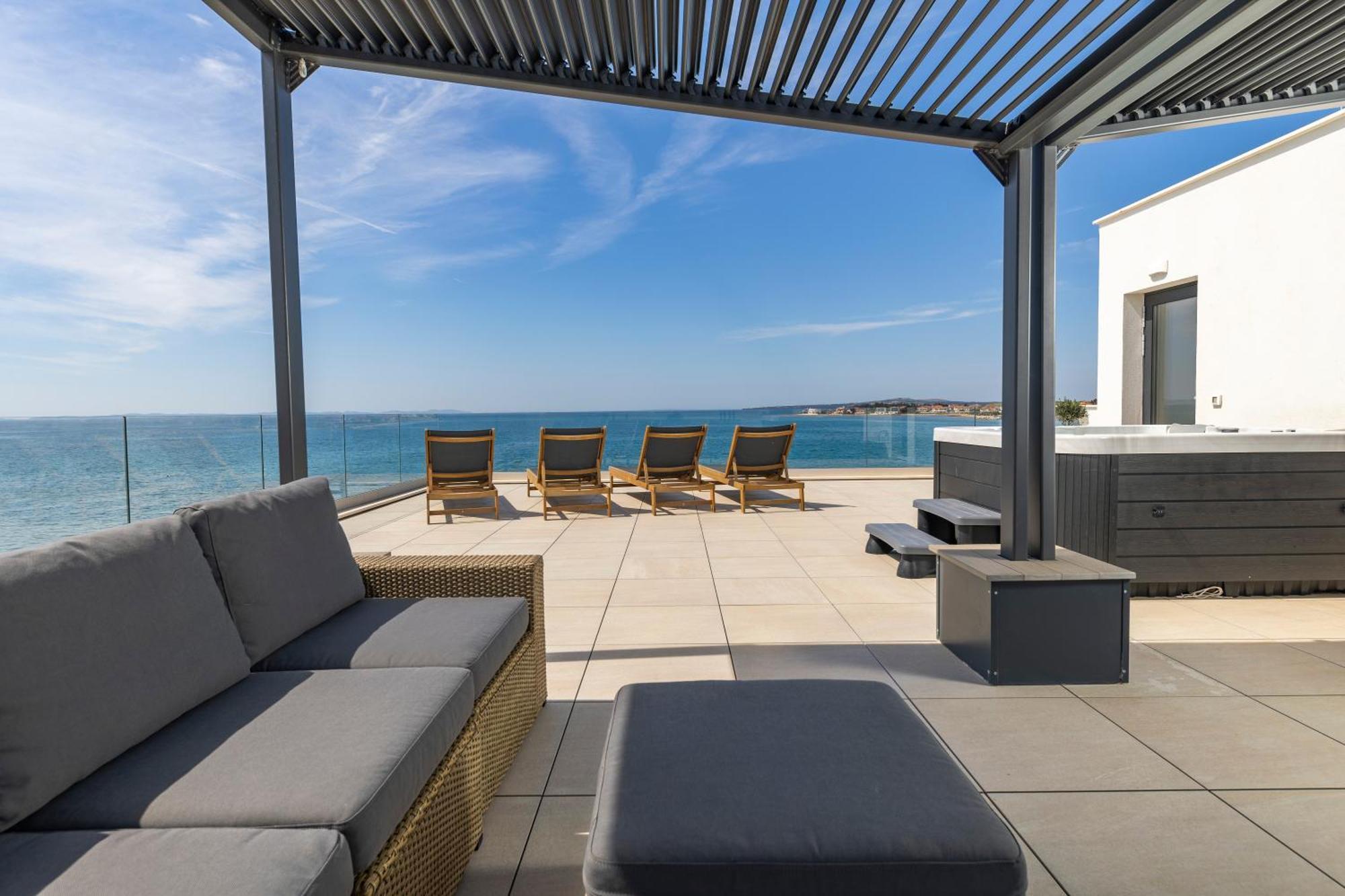 Aqua Blue By Belmont Realty Apartment ปริฟลากา ภายนอก รูปภาพ