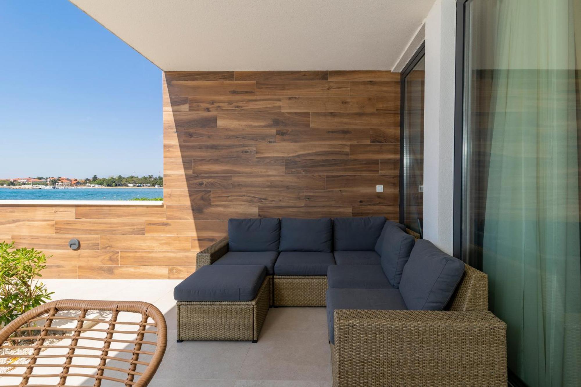 Aqua Blue By Belmont Realty Apartment ปริฟลากา ภายนอก รูปภาพ